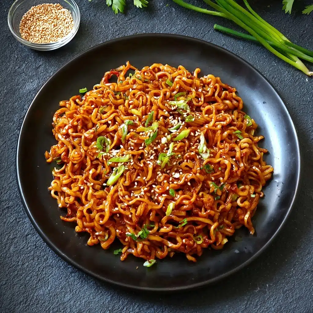 10 Minute Sesame Garlic Ramen Noodles Recipe - Recipe Image