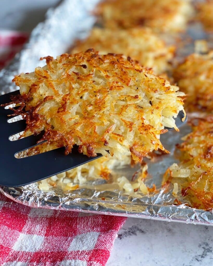 Crispy Oven-Baked Frozen Hash Browns with Cheddar Cheese Recipe
