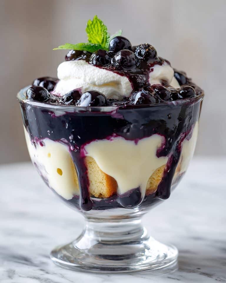 Easy Blueberry Cheesecake Trifle Recipe