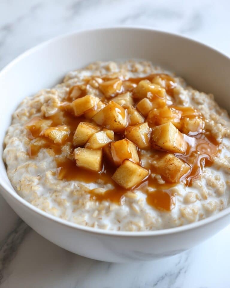 Slow Cooker Apple Cinnamon Oatmeal Recipe